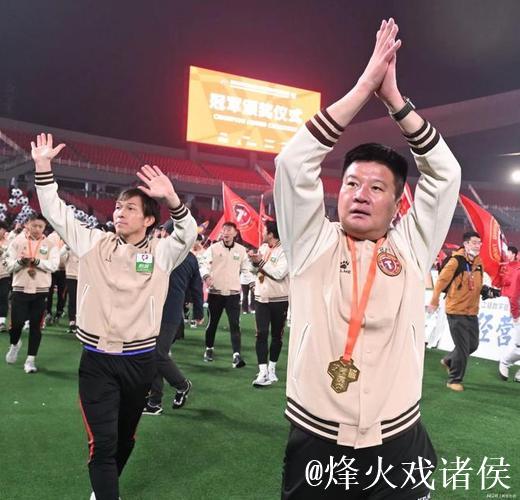 李金羽:打造年轻化有朝气有冲劲球队,结合团队需求选外援 李金羽:打造年轻化有朝气有冲劲球队,结合团队需求选外援