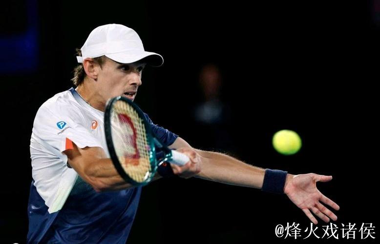 辛纳直落两盘击败德米纳尔 连续3年晋级年终总决赛决赛