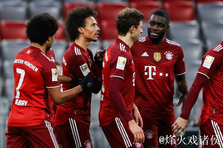 德甲-莱万穆勒建功屈桑斯惊艳世界波 拜仁4-0大胜沃尔夫斯堡 德甲-莱万穆勒建功屈桑斯惊艳世界波 拜仁4-0大胜沃尔夫斯堡